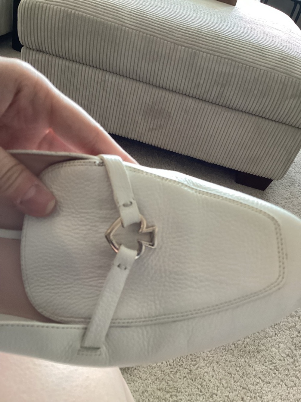 Kate Spade White Leather Slip-On Mule Loafers with Gold Accent Size 9 - Picture 3 of 4